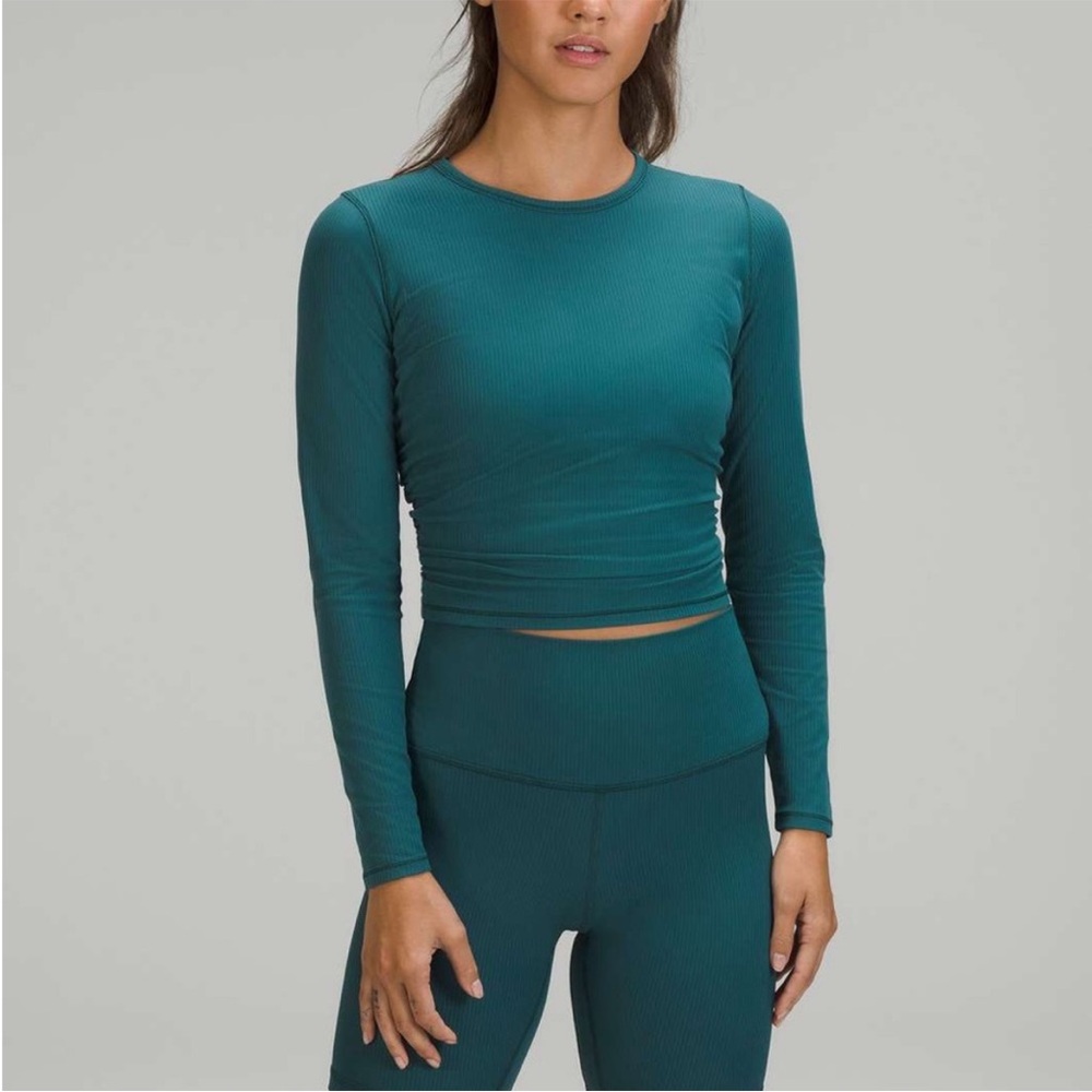 Lululemon Long Sleeve Ribbed Crop Top